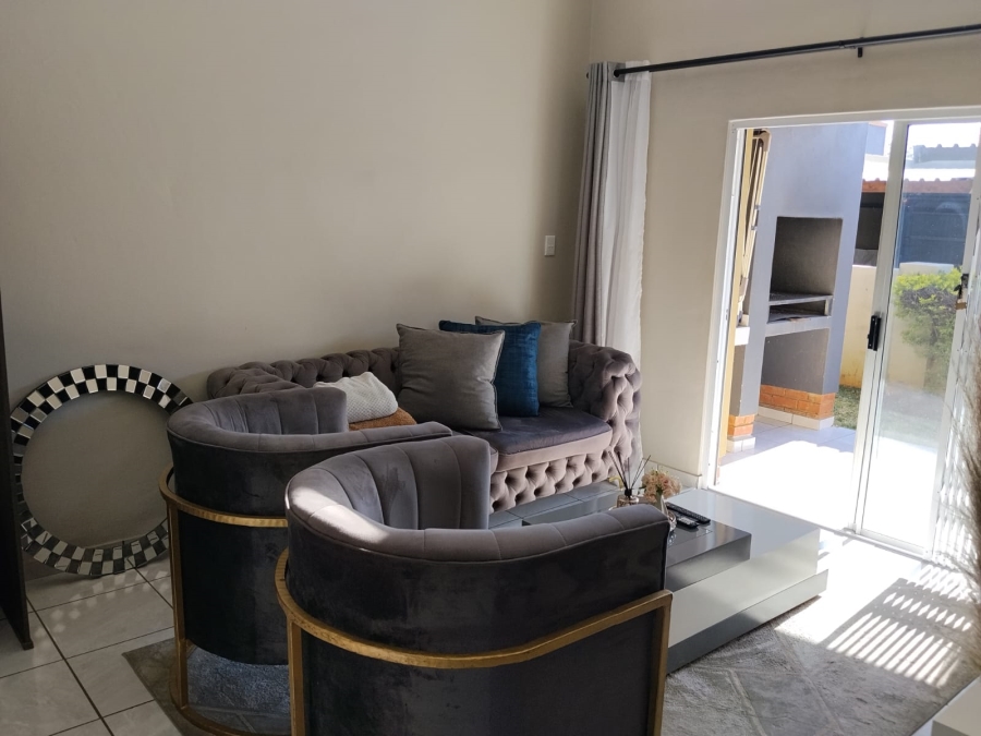 To Let 3 Bedroom Property for Rent in Waterval East North West